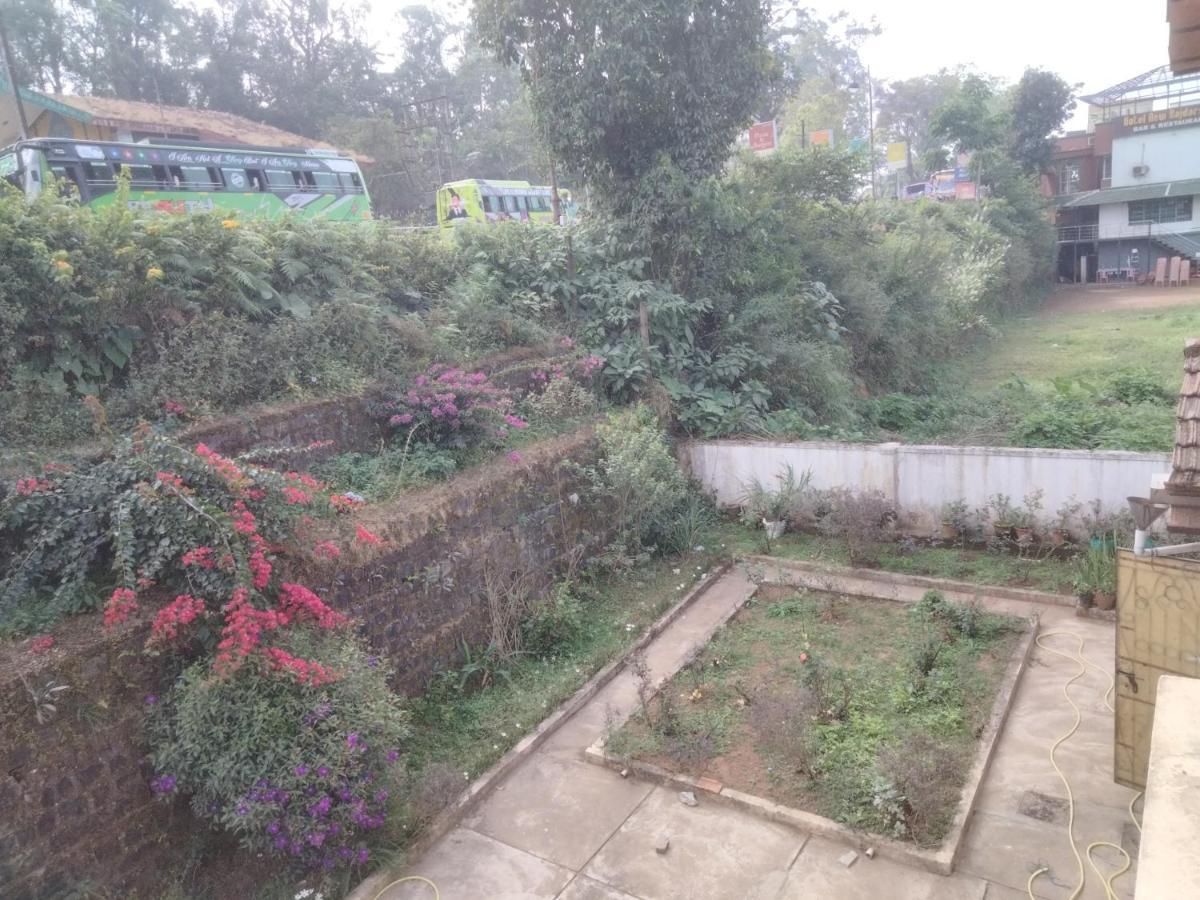 Prashanth Family Homestay Madikeri Esterno foto